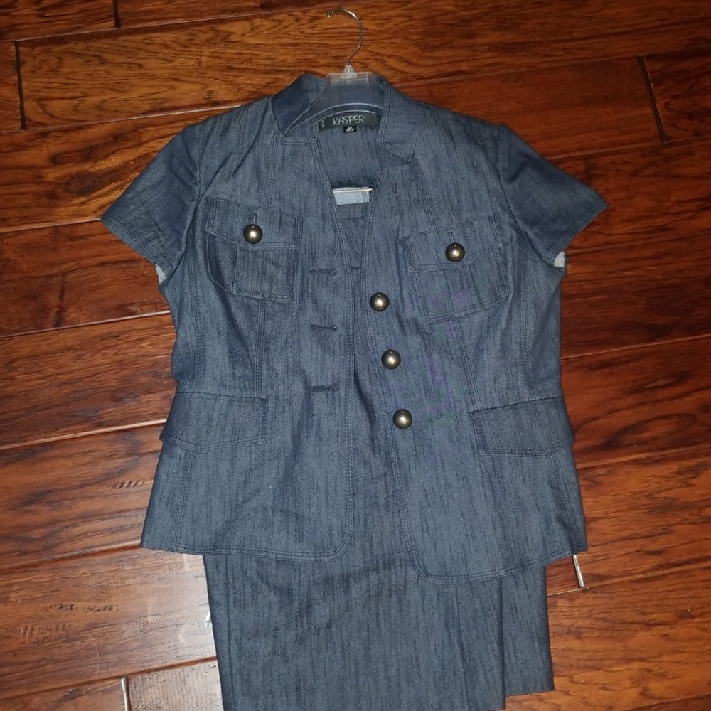 Womens suit